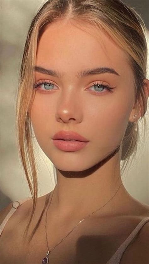 Beauty Secrets A La Model For Glowing Skin Blonde Hair Blue Eyes Blonde With Blue Eyes