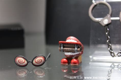 實拍 Hot Toys蝙蝠俠阿卡漢瘋人院蝙蝠俠的宿敵小丑 比例珍藏人偶 Toys Zone D 玩具兄弟 Figures Price List Reviews