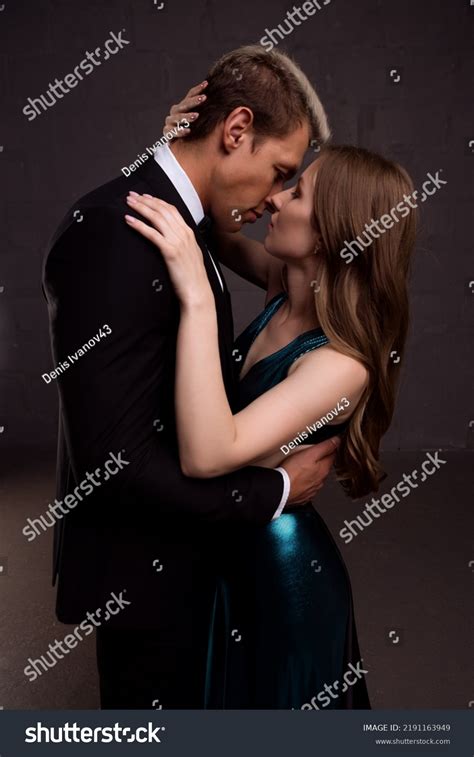 Sexy Woman Blonde Hairstyle Evening Dress Stock Photo 2191163949 Shutterstock