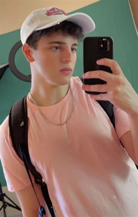 Have A Great Week Nudes GaymersGoneMild NUDE PICS ORG