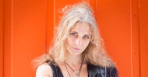 Полиция задержала участницу Pussy Riot Марию Алёхину Wonderzine