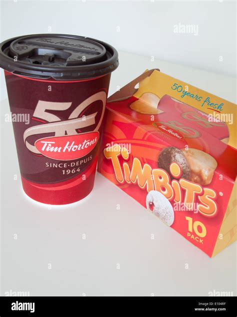 Trous de donut tim hortons Banque de photographies et dimages à haute