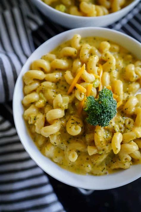 Creamy Broccoli Mac And Cheese A Lily Love Affair