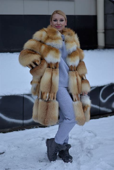 Студия меха Марины Ласкажевской | Fur fashion, Fox fur coat, Coats for ...