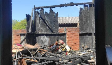 Ajuda Para Reconstruir Casa Incendiada Vaquinhas Online