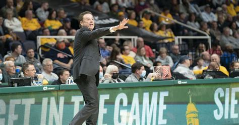 Report: Rick Pitino, Chris Mack Avoid Punishment After NCAA's