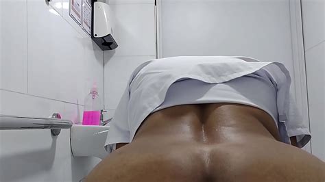 Camara Amateur En El Ba O De Hospital Graba Enfermera Latina Culona Sexy Xnxx