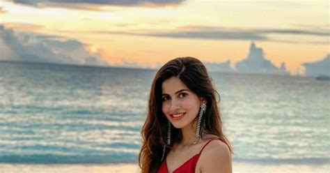 27 Bikini Pics Of Sakshi Malik Sakshi Malik Sexy Images Bom Diggy Diggy Girl Hot Pictures