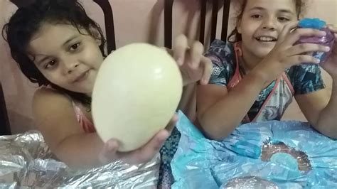 No ovos da páscoa das meninas GANHEI FROZEN E TORTUGUITA YouTube