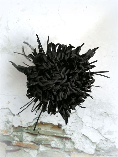 Брошь цветок из ткани черная хризантема – заказать на Ярмарке Мастеров ...