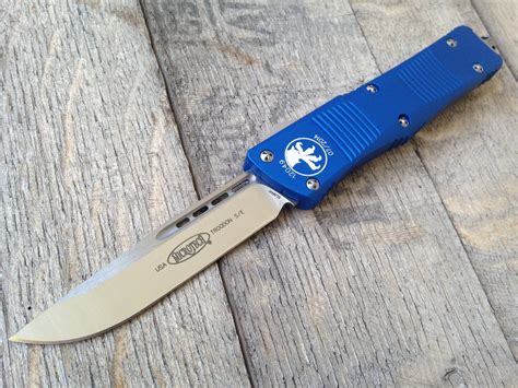 Microtech Troodon OTF S/E Automatic (3" Satin Plain) 139-4BL ...