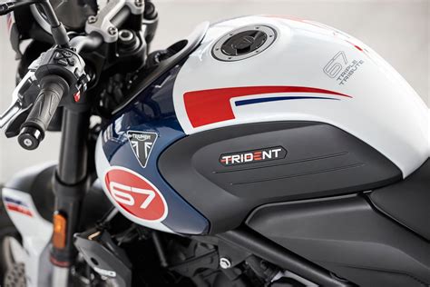 Nova moto naked da Triumph chega ao Brasil em agosto Mobilidade Estadão Acima de 600