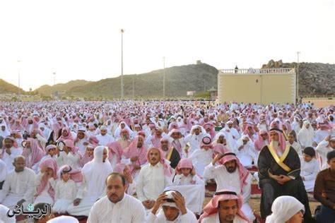 جريدة الرياض الاكتفاء بإقامة صلاة العيد في الجوامع وعدم إقامتها في