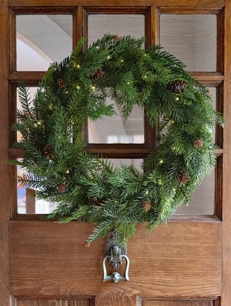 Light Up Wreath Outdoor Battery Operated - Outdoor Lighting Ideas