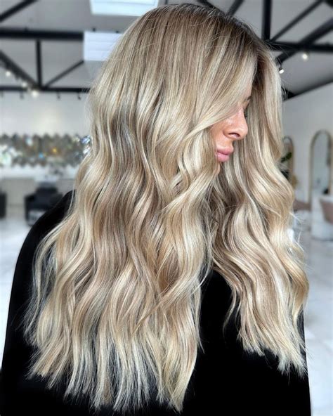 Stylish Blonde Balayage Ideas