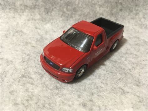 未使用に近い中古ホットウィール ワイルドスピード プレミアムシリーズ GJR Ford F SVT Lightning Hot Wheelsの落札情報詳細 ヤフオク