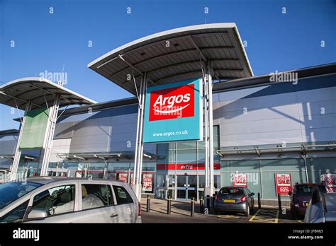 Argos facade hi-res stock photography and images - Alamy