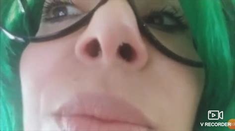 Hot Booger Eater ThisVid