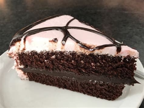 Cafe Latte - Saint Paul, MN | Review & What to Eat