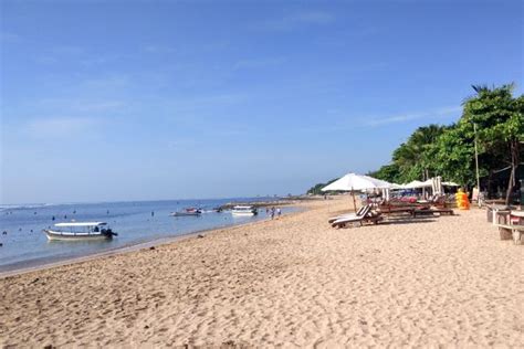 Pantai Segara Ayu Pantai Indah Dengan Pesona Sunset Yang Menawan Di