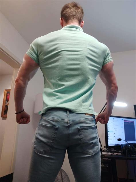 Polo Muscle Rclothedmuscle