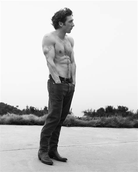 Jeremy Allen Whites Style Evolution And Calvin Klein Campaigns Photos