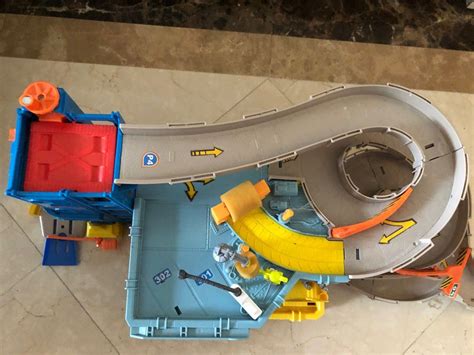 Matchbox Mission 4 Level Garage Playset Hobbies And Toys Toys And Games