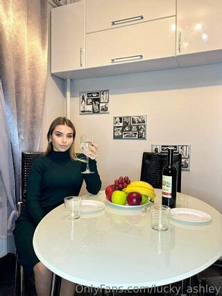 Lucky Ashley Nude OnlyFans NudoStar TV