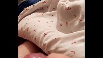 Masturbándo y acabando XVIDEOS