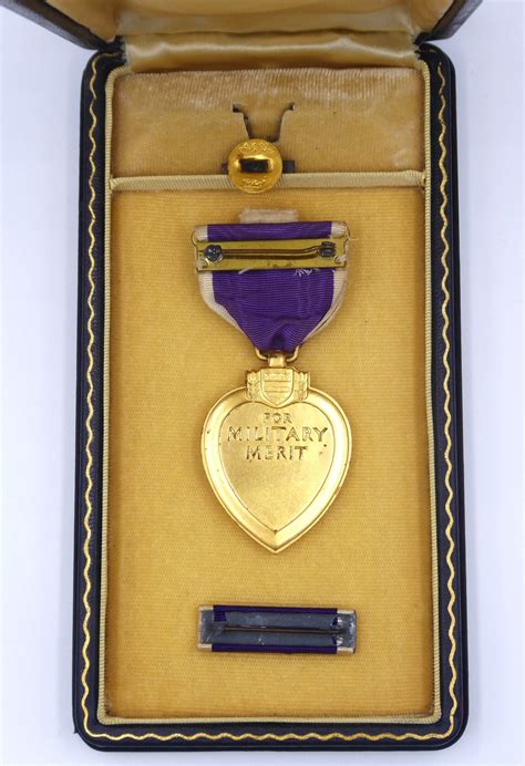 Ww2 Cased Purple Heart Medal Chasing Militaria