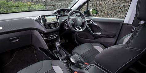 Peugeot 2008 Interior & Infotainment | carwow