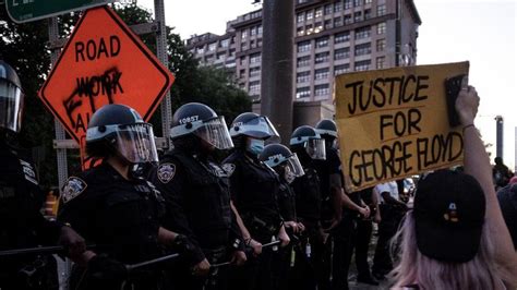 Nyc To Pay Millions To George Floyd Protesters Boxed In By Police Bbc