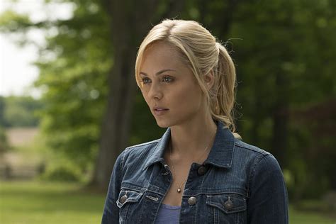 Actress Blonde The Series Dzhinsovka Laura Vandervoort Laura