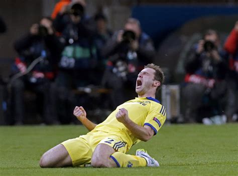 VIDEO Chelsea 1-1 PSG: Highlights, Goals; Ivanovic Header Gives Blues Advantage After 1st Leg In ...