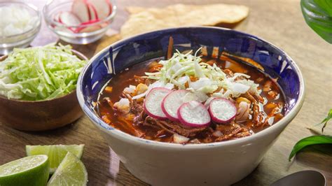 Receta De Pozole Rojo Delicioso Univision