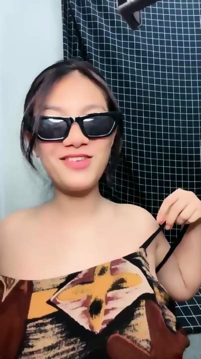 Hot Live Indo Dinda 2