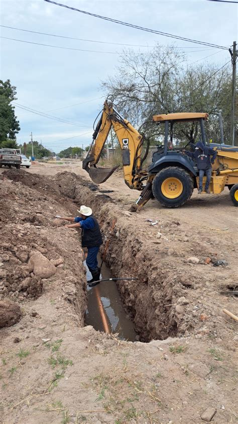 Se continua con la rehabilitación en línea de drenaje sobre la calle