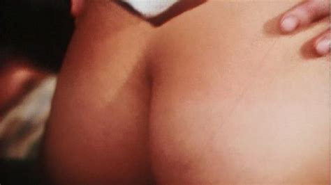 Les hôtesses du sexe nude pics page 2