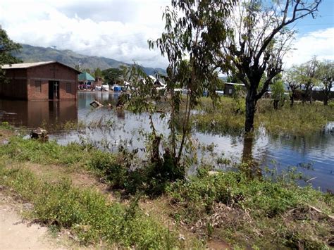 Sud Kivu Plus De Maisons Croul Es La Suite Dune Pluie