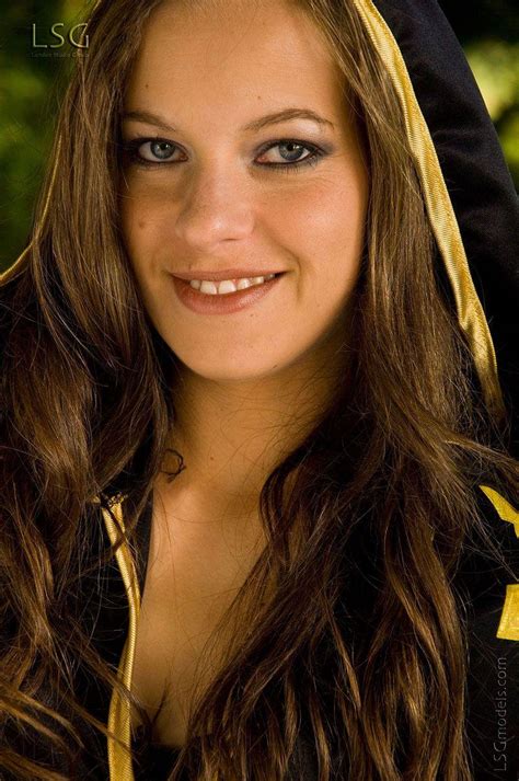 Pictures Of A Stunning Brunette Naked Outside Porn Pictures XXX Photos Sex Images 3631324