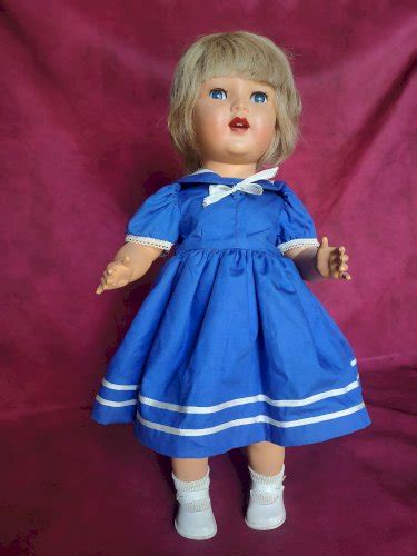 Très belle poupée blonde ancienne raynal Bleu