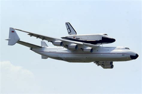 Antonov An-225 with Buran atop at the Paris Air Show June 1989 : aviation