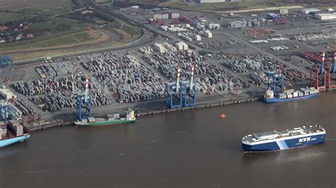 Luftaufnahme Bremerhaven Containerterminal Im Containerhafen Des