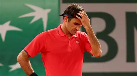 El regreso de Roger Federer se retrasa el suizo habría recaído de su