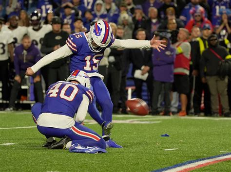 Best Kicker for Fantasy Football 2025: Week 12 Rankings Include Tyler