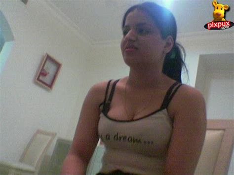 AtM Hot Pakistani Aunty Images Latest Hot Pakistani Aunty Images