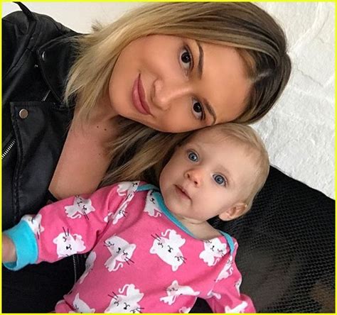 Photo Julian Edelman Daughter Lily Ex Ella Rose Photos 05 Photo
