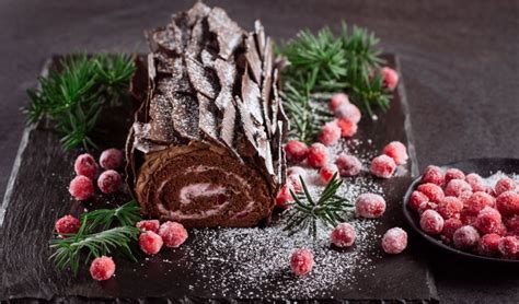 9 Charming French Christmas Traditions Purewow