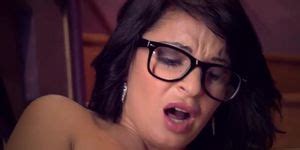 MILF Squirts While Sexting Tnaflix