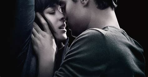 Fifty Shades Of Grey Slammed For LACK Of Sex Film Is Too Vanilla With JUST 15 Minutes Of
